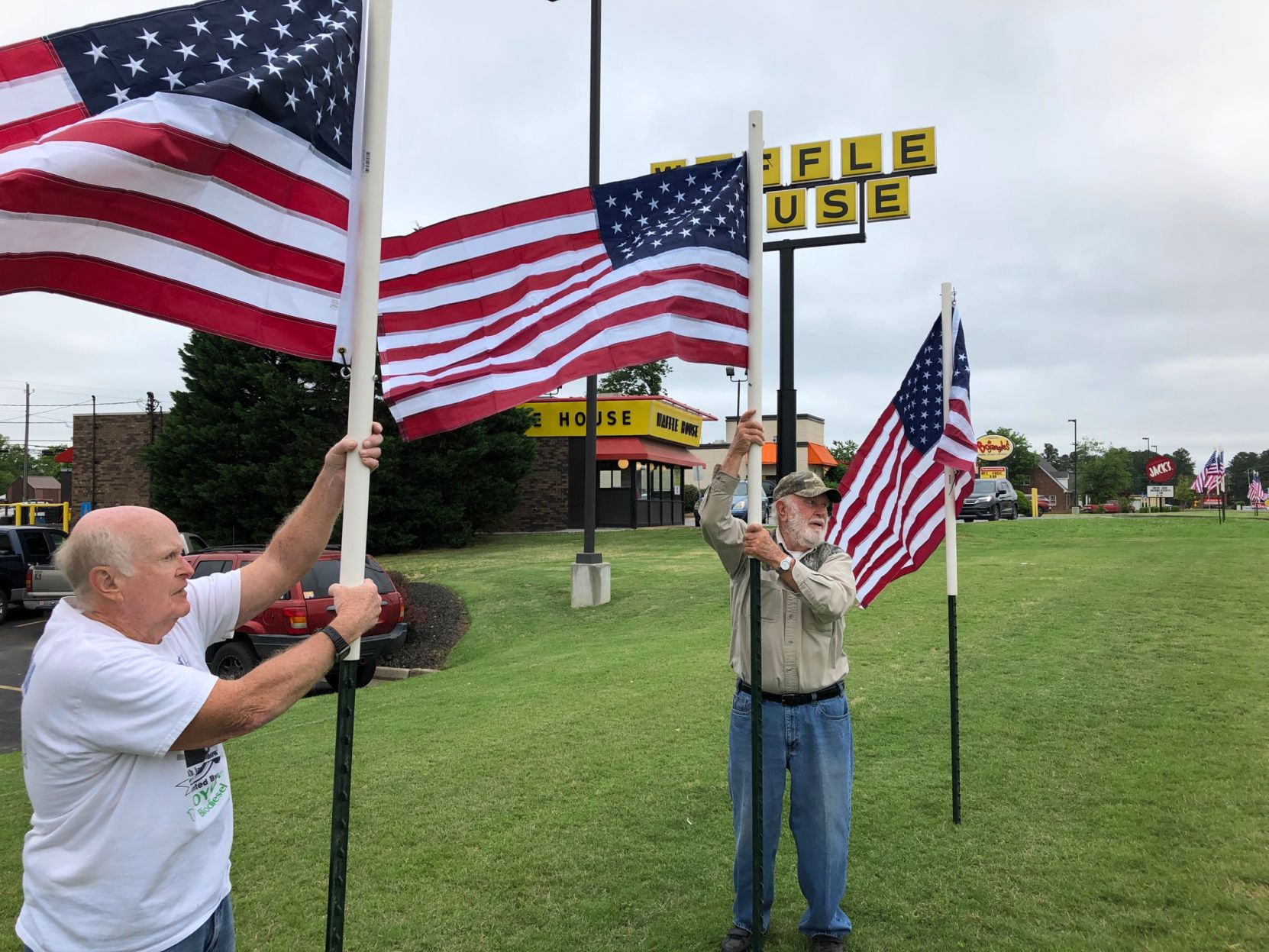 Armuchee Ruritan Club places flags for Memorial Day